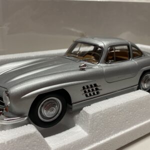 Mercedes 300 SL 1954 1/18° Norev