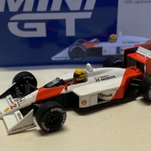 McLaren MP4/4 N°12 Senna - 1er GP Japon 1988 - MiniGt 1/64°