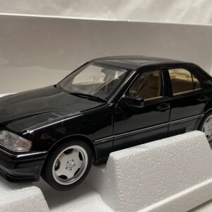 Mercedes C36 AMG 1993 1/18° Norev