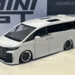Toyota Vellfire 40 2025 MiniGt 1/64°