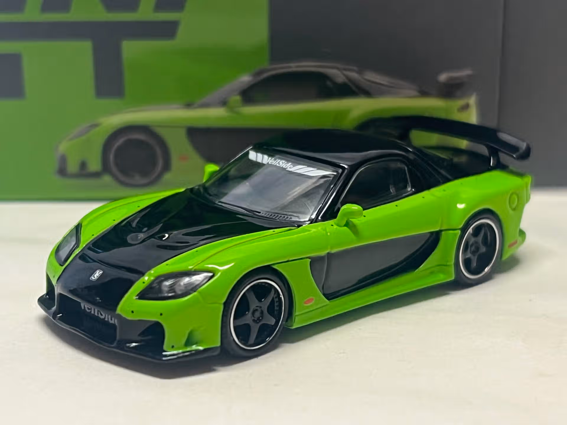 Mazda RX7 (FD3s) 2012 MiniGt 1/64°