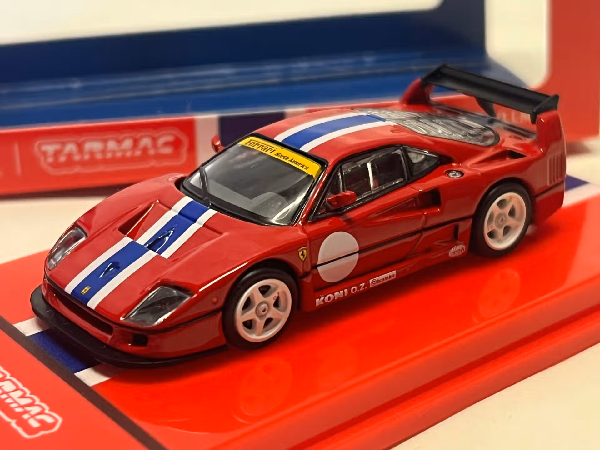 Ferrari F40 LM 1994 1/64°