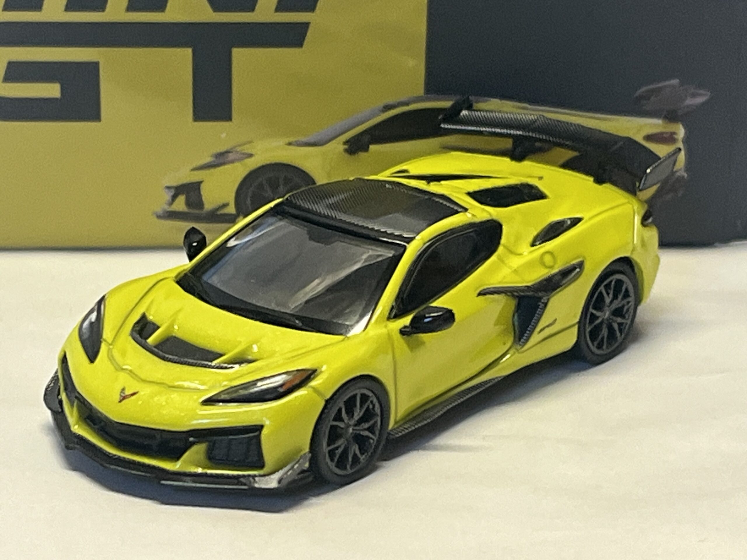 Chevrolet Corvette C8 ZR1 2025 - 1/64° MiniGt