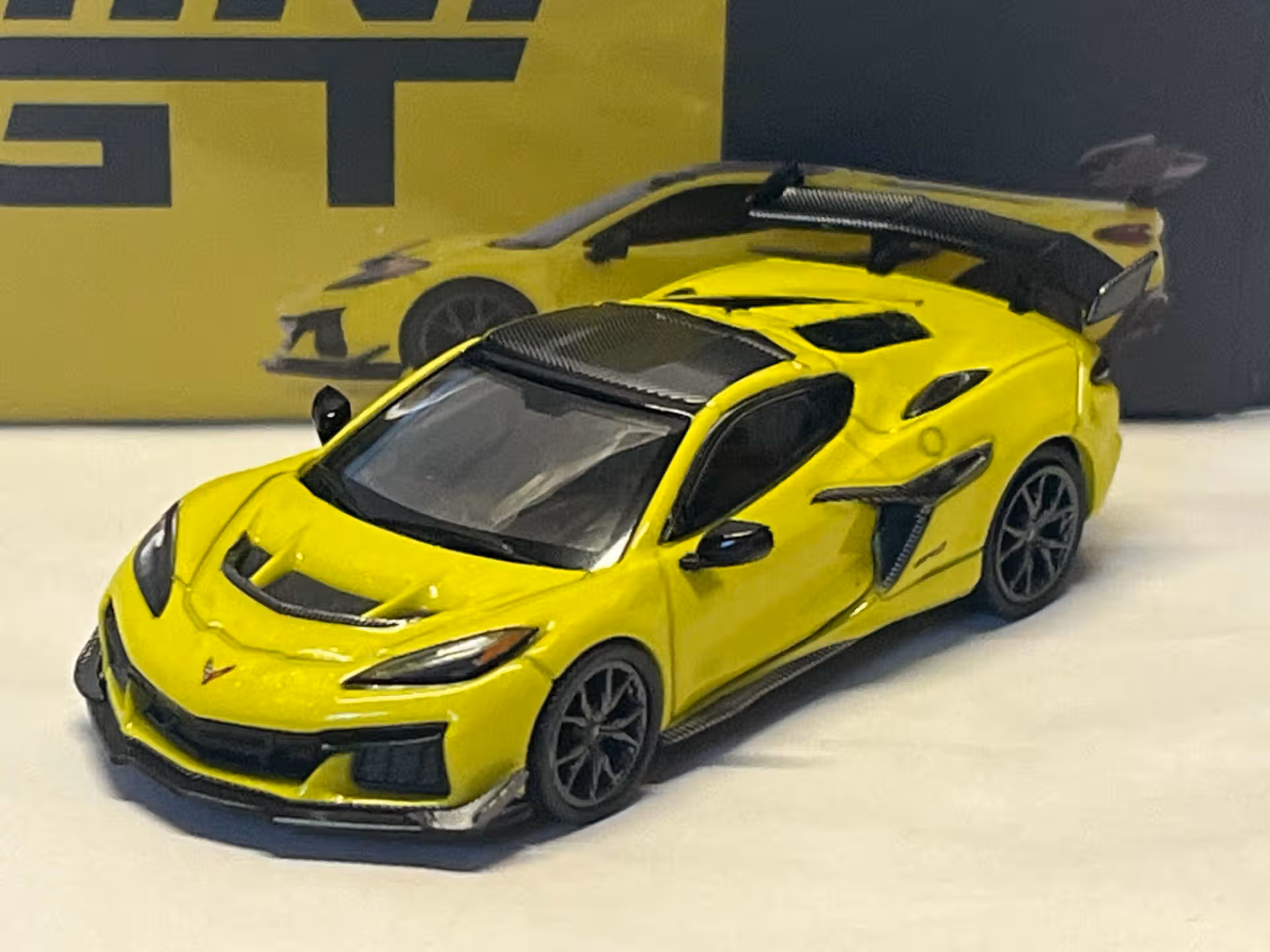 Chevrolet Corvette C8 ZR1 2025 - 1/64° MiniGt
