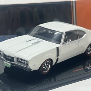 Oldsmobile 442 W-30 1970 Ixo 1/43°